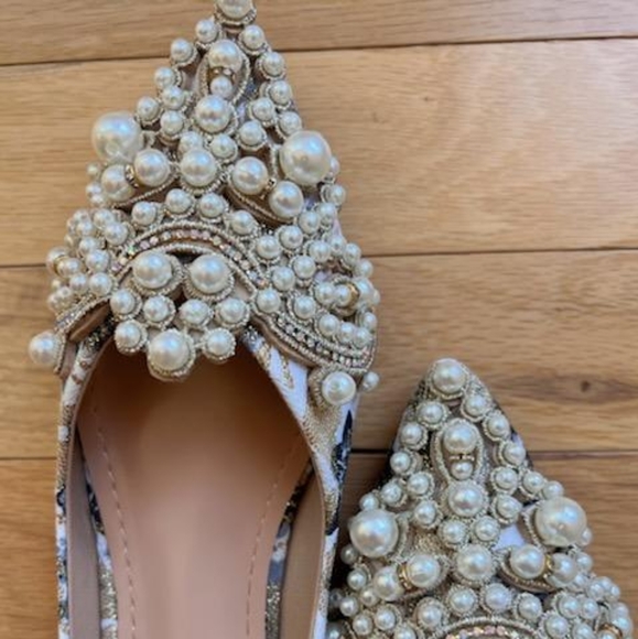 New! Women Pearl Rhinestone Pointed Toe Flat Shoes - Picture 5 of 12